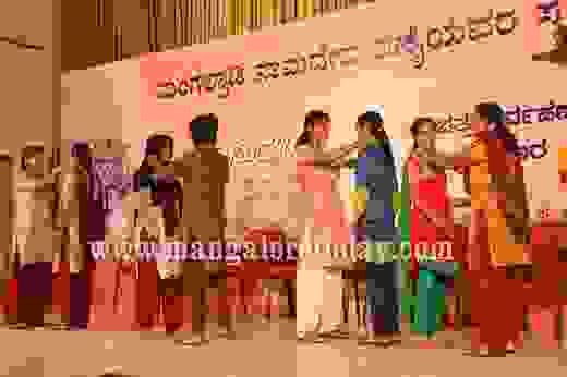 Gulabi gang
